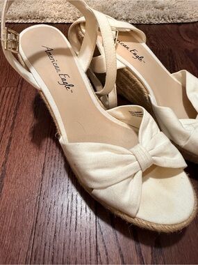 American Eagle Outfitters Ivory Knot Espadrille Wedge Sandals